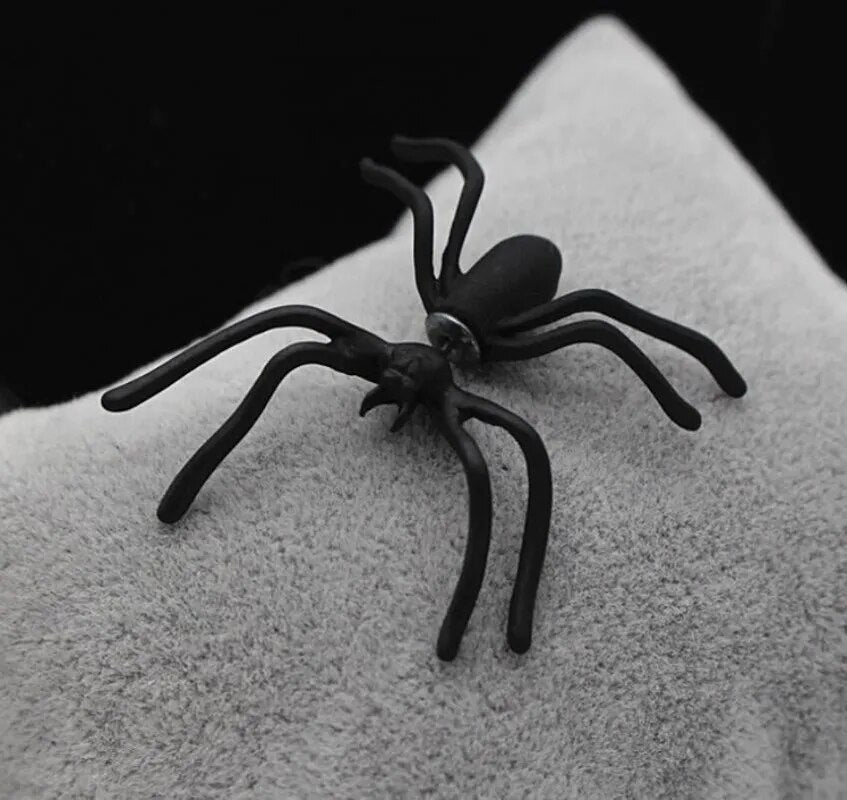 Hot Fashion 1Piece 3D Creepy Black Spider Ear Stud Earrings Hot Selling Unique Punk Earrings for Women Halloween Gifts